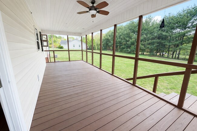 Building Photo - 4680 Plateau Rd