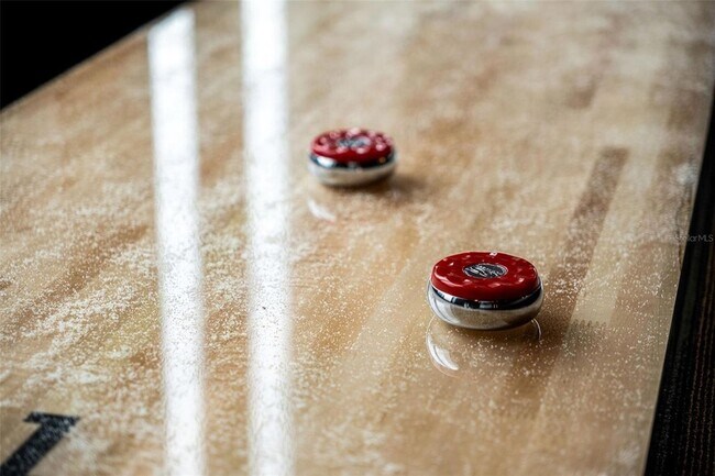 Building Photo - 1991 Main St