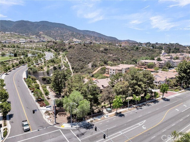 Building Photo - 2275 Del Mar Way