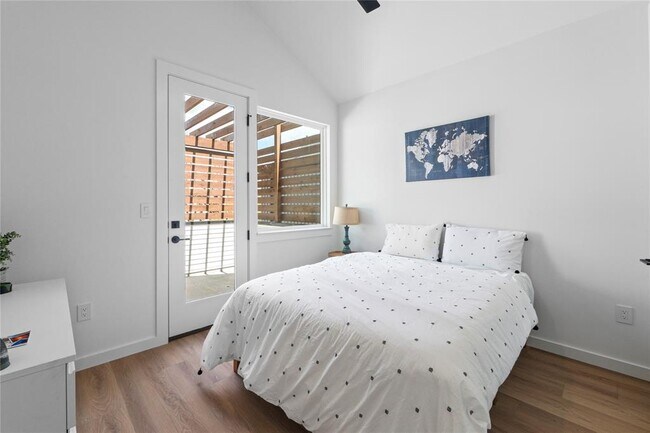 Building Photo - 506 Krebs Ln