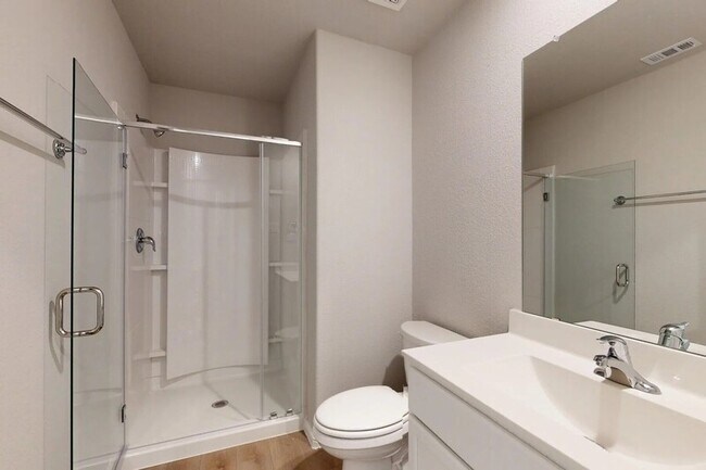 Building Photo - 1613 Rushpea Dr