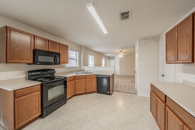 Building Photo - 8864 Valley River Dr