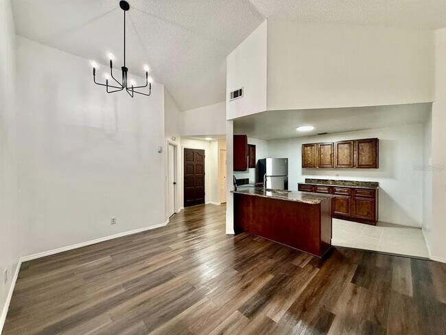 Building Photo - 1317 Coolridge Dr