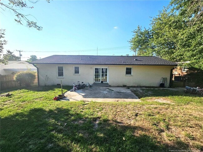 Building Photo - 5313 N Sumac Cir
