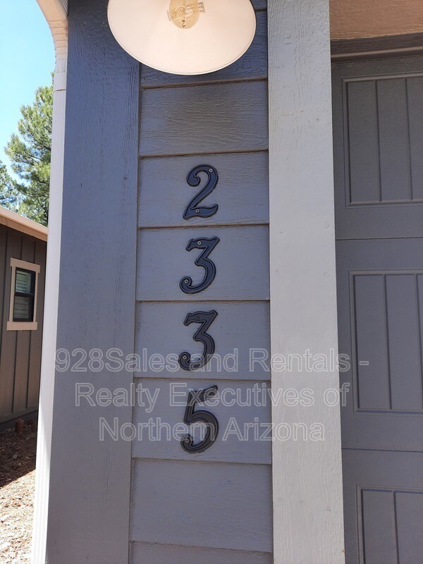 Building Photo - 2335 S Polaris Way