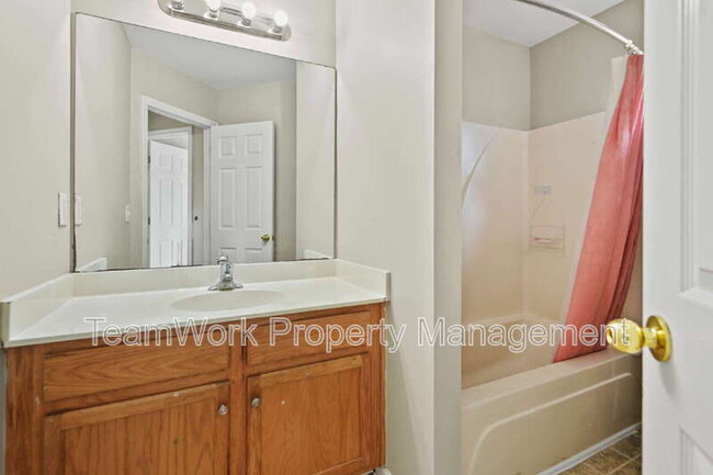 Building Photo - 311 Harriswood Ln