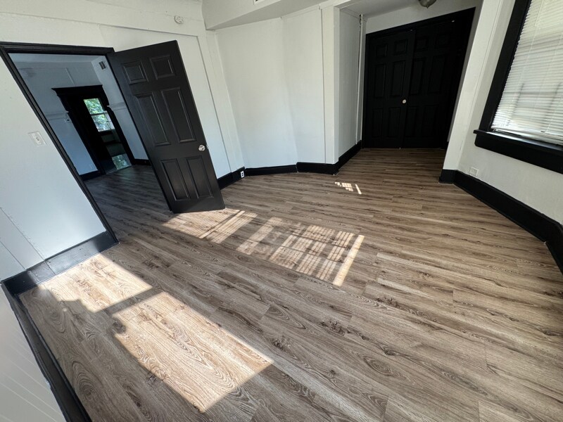 Building Photo - 45 Treacy Ave