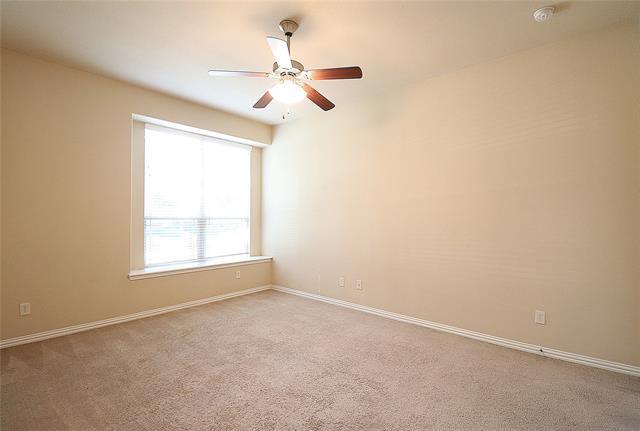 Building Photo - 2461 Embleton Dr