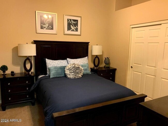 Building Photo - 10136 E Southern Ave