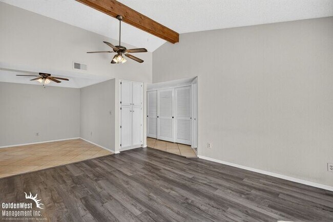 Building Photo - Beautiful 2Bdm 2Ba Condo with Community Pool in Mesa!