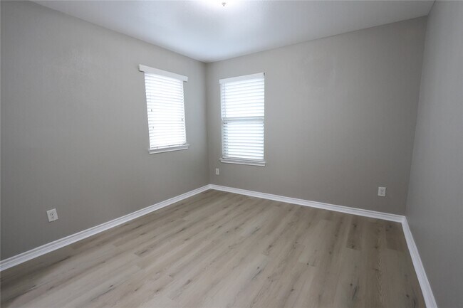 Building Photo - 17703 Rose Summit Ln