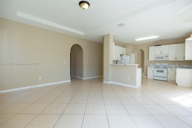 Building Photo - 1770 NE 37th Pl