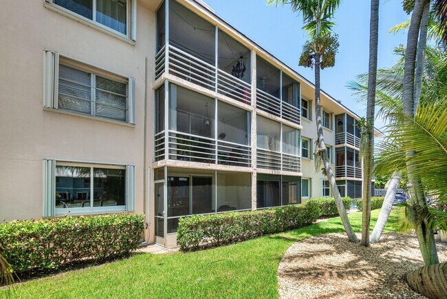 Building Photo - 4502 N Federal Hwy