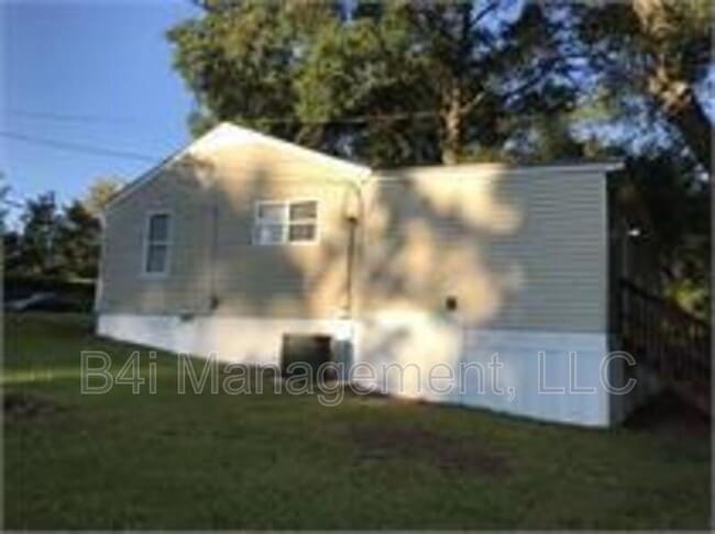 Building Photo - 1007 E Mcintosh Rd