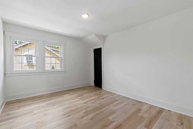 Building Photo - READY FOR MOVE IN! Don't miss this fully renovated 3-bedroom in Penn Hills!