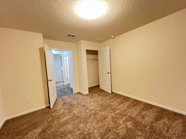 Building Photo - 849 Cameron Oaks Pl