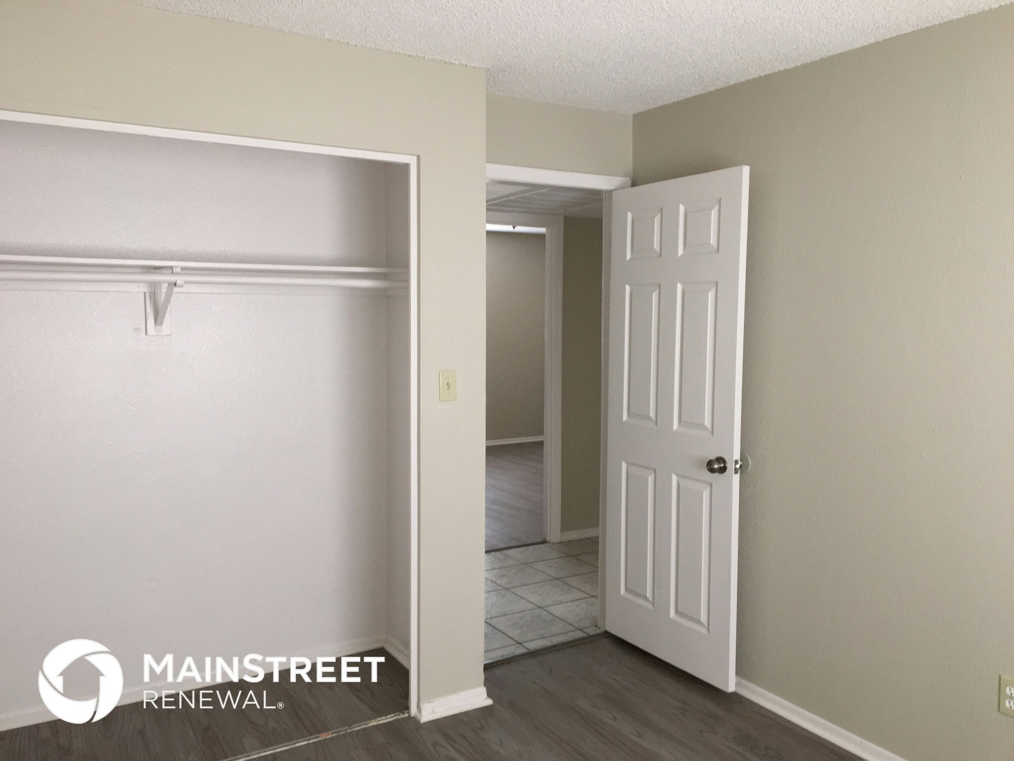 Building Photo - 1819 N 47th Dr