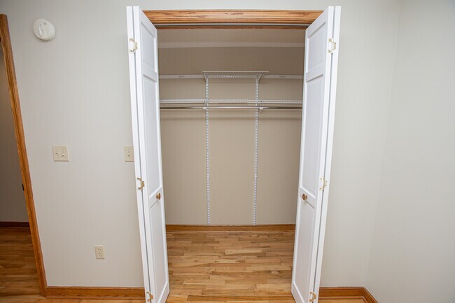 Building Photo - 409 Donna Bella Pl