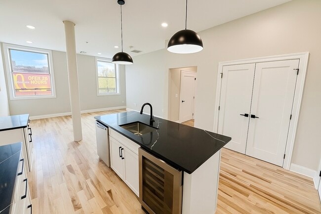 Building Photo - 432-434 Lackawanna Ave