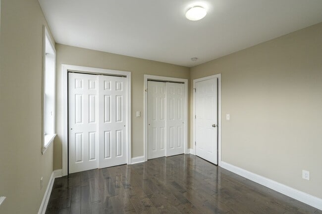 Building Photo - Super property 3 beds finished basement large yard