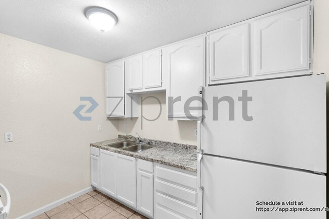 Building Photo - 7918 68th Ave