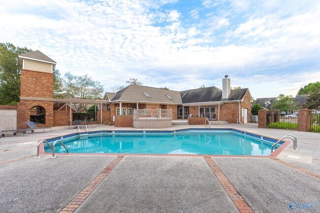 Building Photo - 10028 Meredith Ln SE