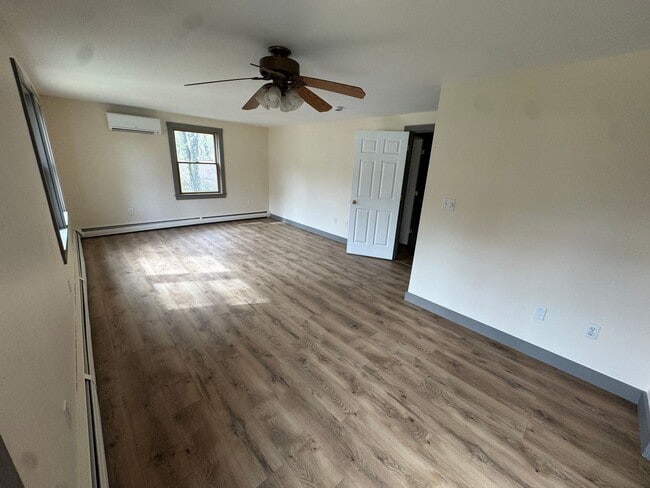 Building Photo - $3,500 5BD/2BA Single Family Home Scarborough - Available 6/1