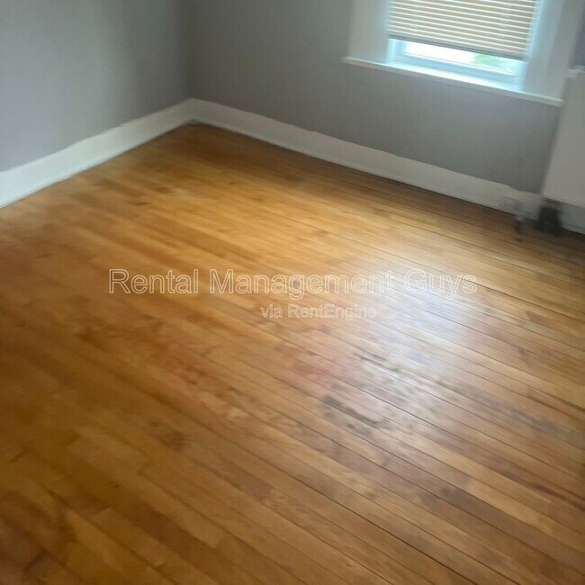 Building Photo - 1015 N Humboldt Ave