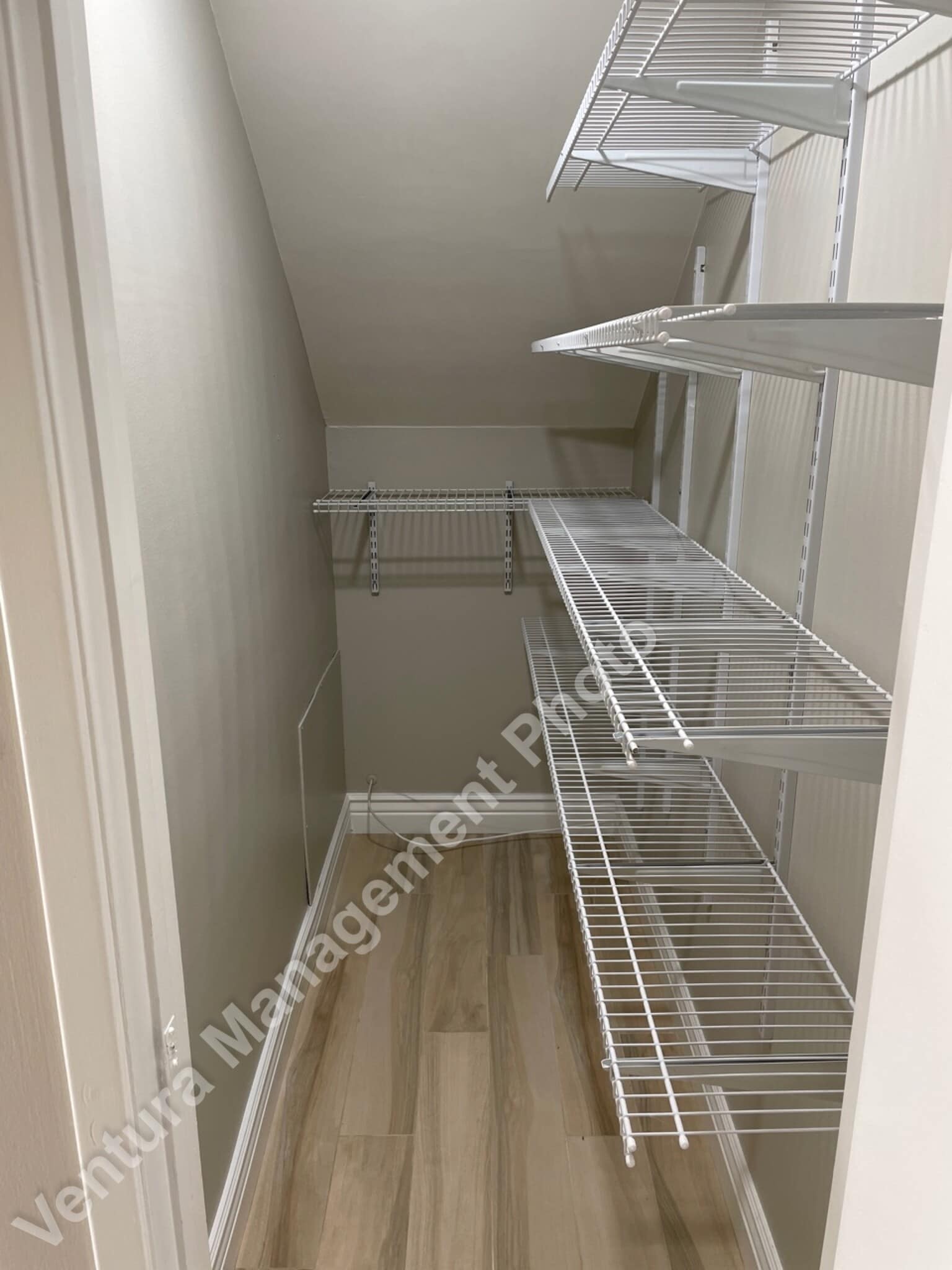 Building Photo - 5515 Lake Lindero Dr