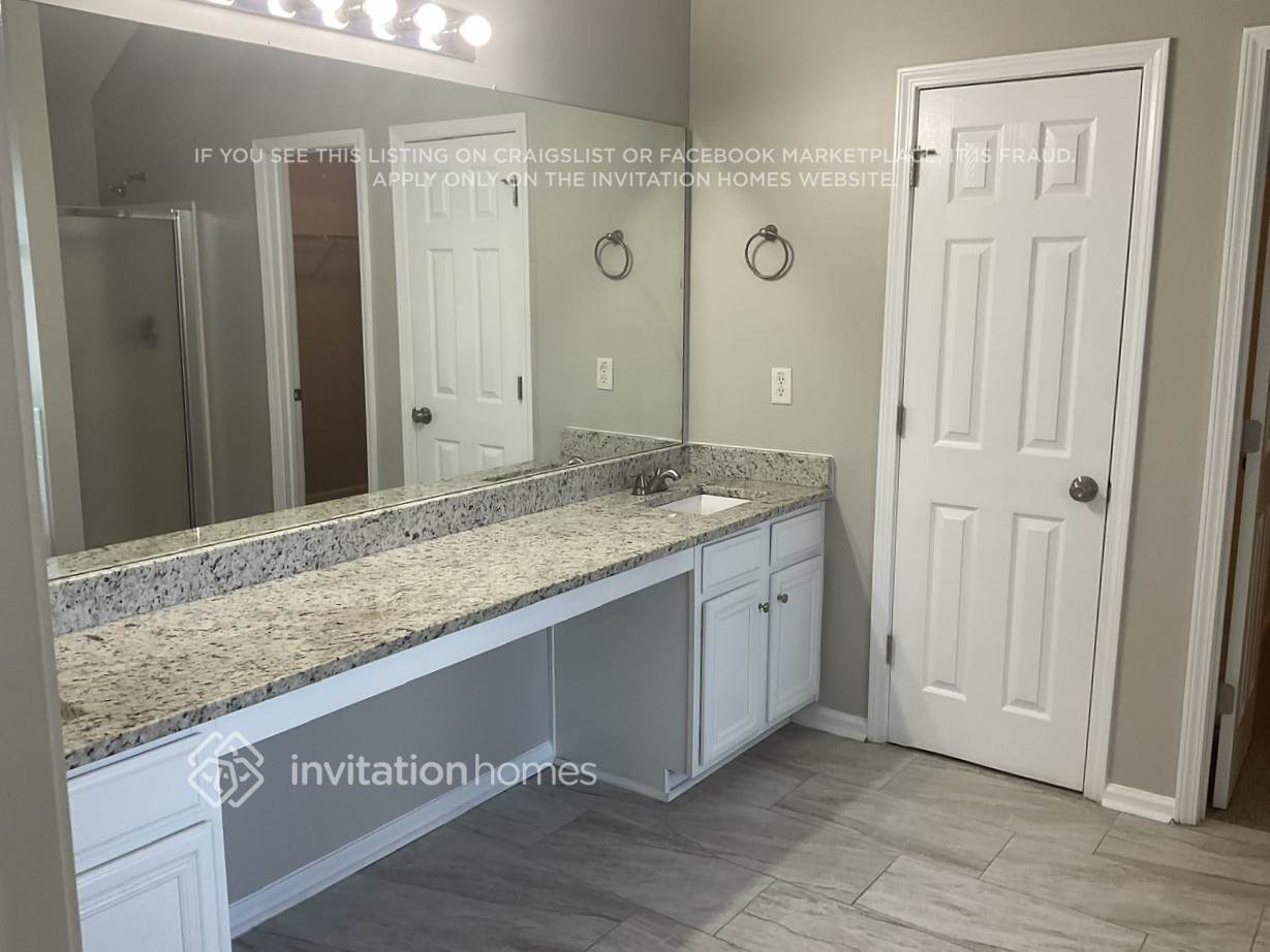 Building Photo - 6813 Fireside Ln