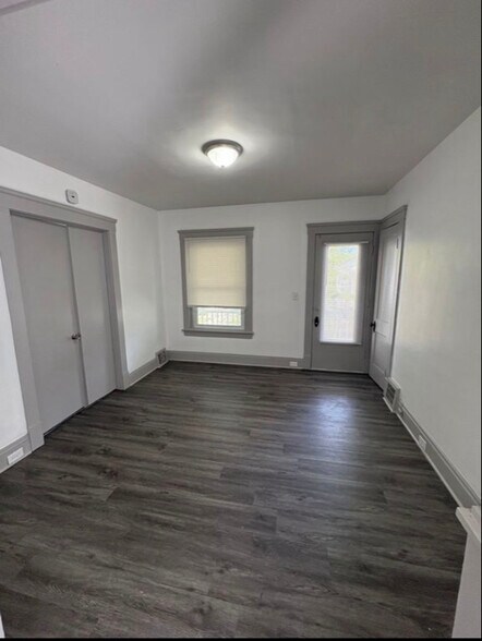 Building Photo - 3925 Memphis Ave