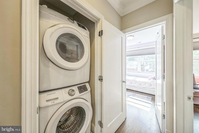 Building Photo - 4213 4th St NW