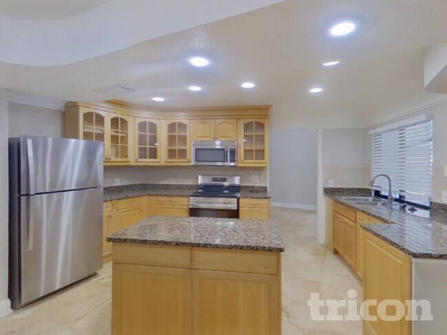 Building Photo - 1751 Shady Leaf Dr