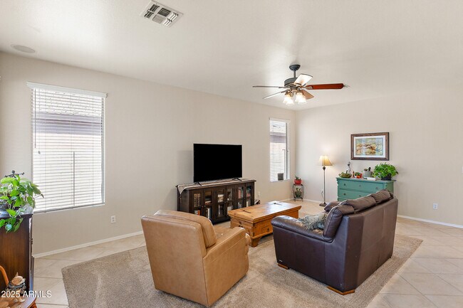 Building Photo - 1819 W Deer Creek Rd