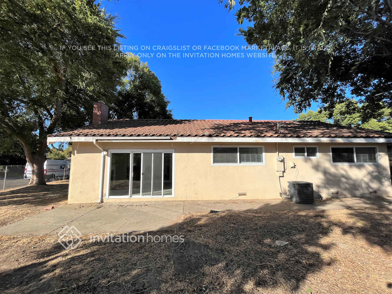 Building Photo - 640 W El Camino Ave