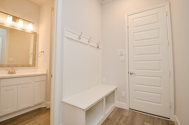 Building Photo - 17915 Cartlaw Ct