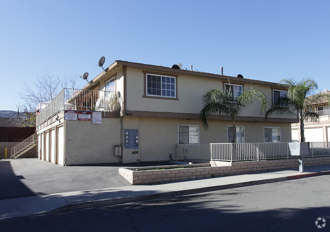 Building Photo - 3601 Nashland Ave