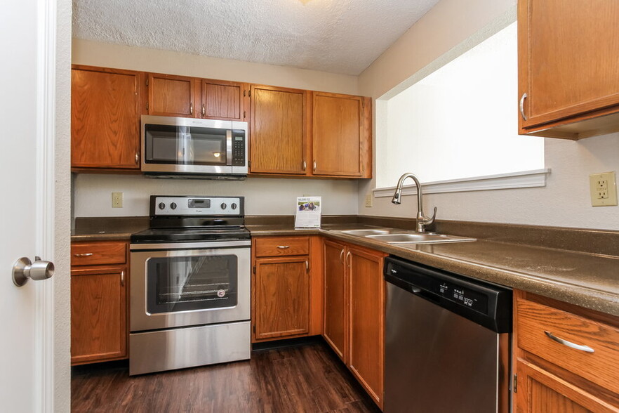 Building Photo - 4362 Fullwood Ct