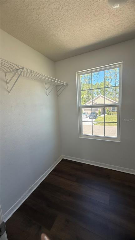 Building Photo - 15 Renshaw Dr