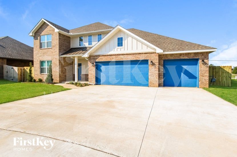 Building Photo - 847 Acorn Bnd