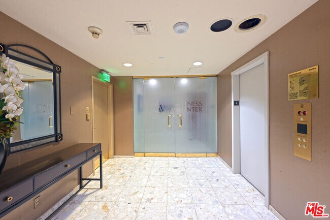 Building Photo - 10601 Wilshire Blvd