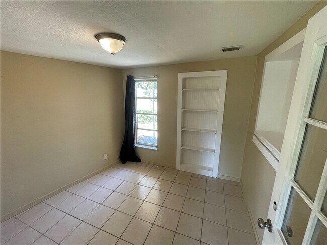 Building Photo - 5448 Celcus Dr