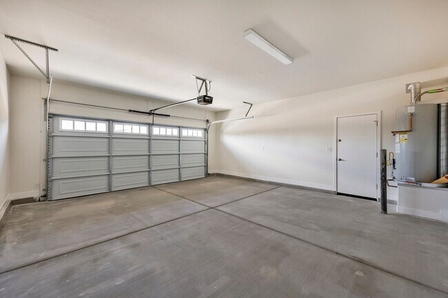 Building Photo - 2327 S Wycliff Cir