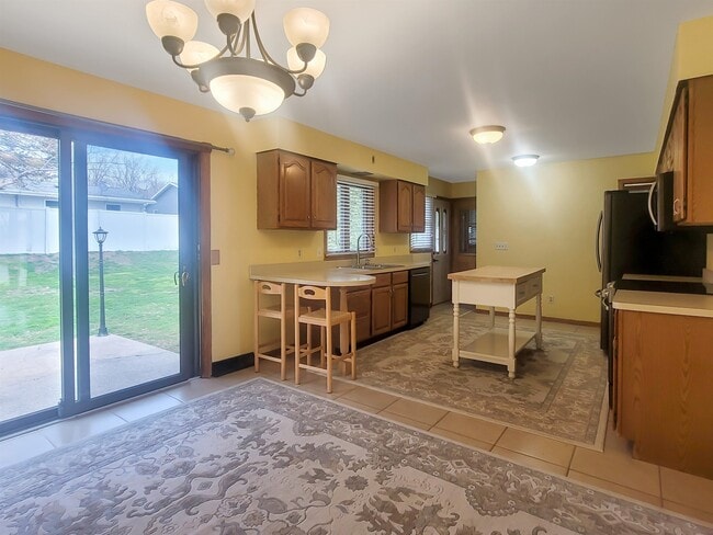 Building Photo - 445 Peach St