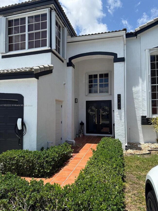 Building Photo - 9740 SW 155th Ave