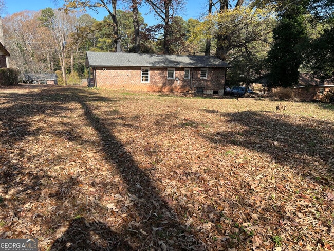 Building Photo - 2581 Oak Cir