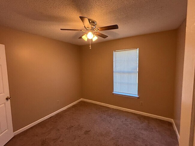 Building Photo - 2552 Arborgreen Cove