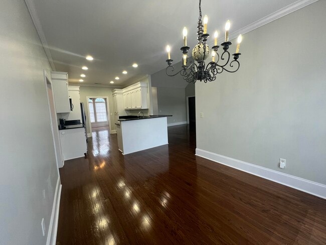 Building Photo - 2105 Harborview Dr