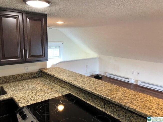 Building Photo - 328 Polk St