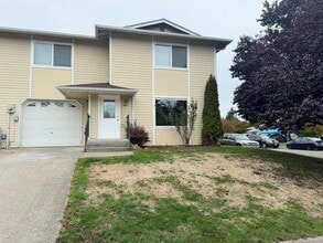 Building Photo - RGL Properties - 9614-9616